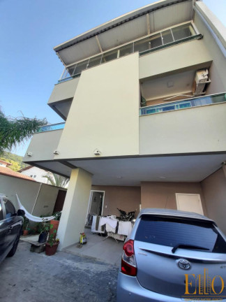 Imagem Casa com 3 Quartos à Venda, 335 m² em Praia Dos Amores - Balneário Camboriú Imagem Casa com 3 Quartos à Venda, 335 m² em Praia Dos Amores - Balneário Camboriú