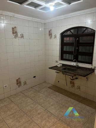 Imagem Casa com 4 Quartos à Venda, 250 m² em Jardim Santo André - Santo André Imagem Casa com 4 Quartos à Venda, 250 m² em Jardim Santo André - Santo André