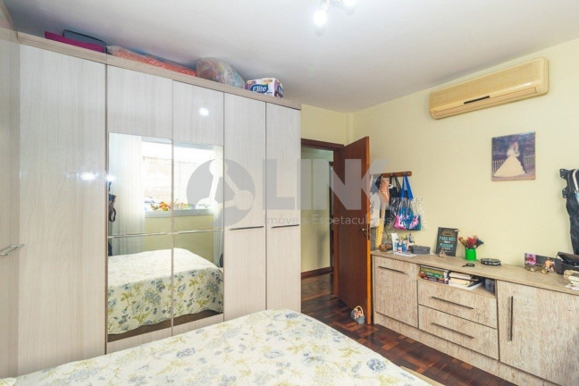 Imagem Apartamento com 3 Quartos à Venda, 75 m² em Auxiliadora - Porto Alegre Imagem Apartamento com 3 Quartos à Venda, 75 m² em Auxiliadora - Porto Alegre