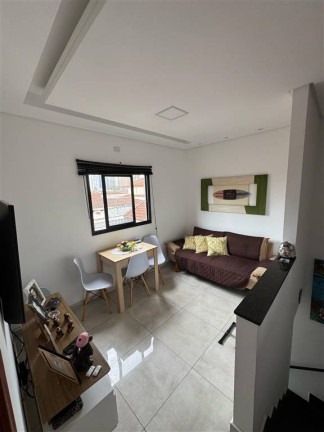 Imagem Casa com 2 Quartos à Venda, 50 m² em Guilhermina - Praia Grande