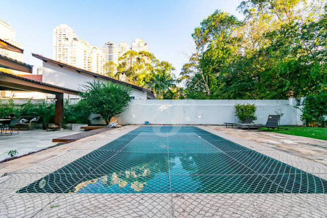 Imagem Casa de Condomínio com 4 Quartos à Venda, 340 m² em Alphaville - Santana De Parnaíba Imagem Casa de Condomínio com 4 Quartos à Venda, 340 m² em Alphaville - Santana De Parnaíba