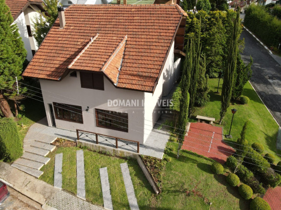 Imagem Casa com 4 Quartos à Venda, 190 m² em Região Do Alto Do Capivari - Campos Do Jordão