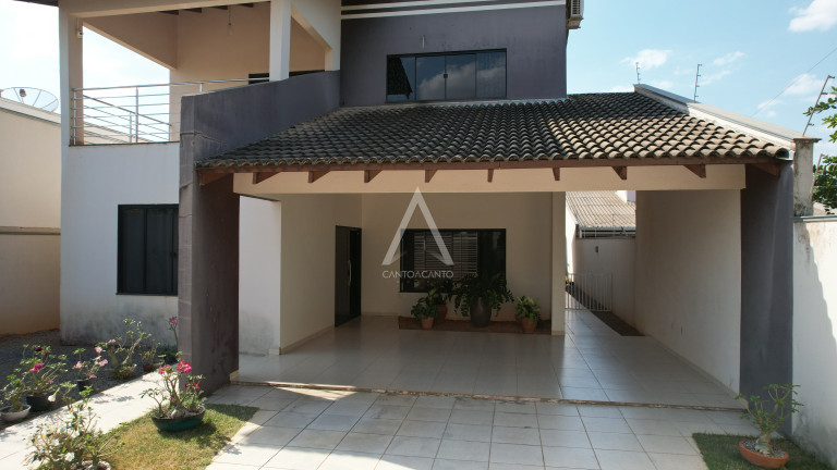 Sobrado com 4 Quartos à Venda, 390 m² em Jardim Menino Jesus Ii - Sinop