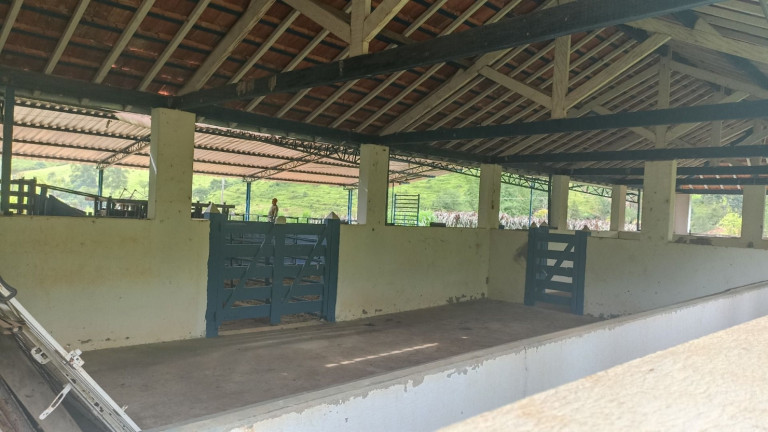 Imagem Fazenda à Venda, 300 m² em Bairro Da Pernambucana - São José Dos Campos