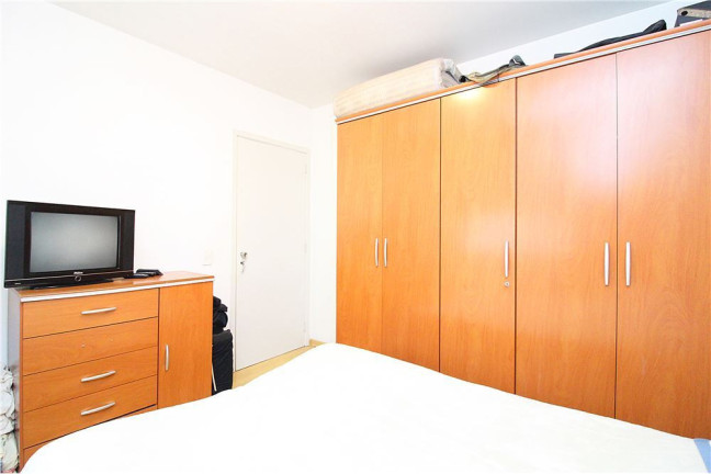 Imagem Imóvel com 1 Quarto à Venda, em Bom Fim - Porto Alegre Imagem Imóvel com 1 Quarto à Venda, em Bom Fim - Porto Alegre