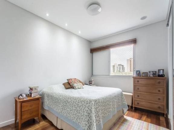Imagem Apartamento com 3 Quartos à Venda, em Aclimação - São Paulo Imagem Apartamento com 3 Quartos à Venda, em Aclimação - São Paulo