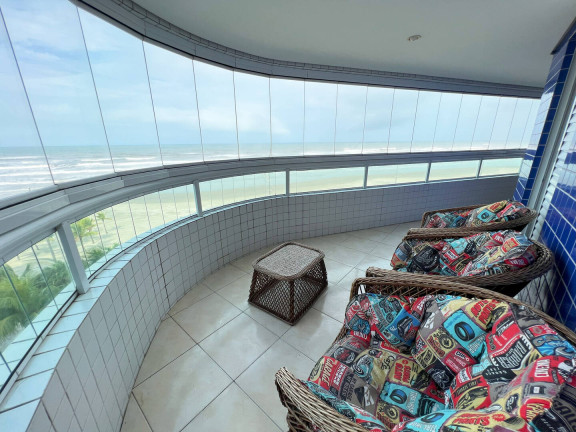 Apartamento com 3 Quartos à Venda, 130 m² em Maracanã - Praia Grande
