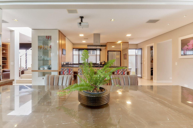 Imagem Casa com 3 Quartos à Venda, 297 m² em Pinheirinho - Curitiba