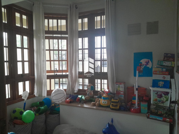 Imagem Casa com 3 Quartos à Venda, 220 m² em Juscelino Kubitschek - Santa Maria