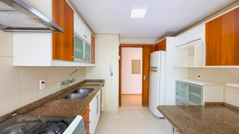 Imagem Imóvel com 3 Quartos à Venda, em Higienópolis - Porto Alegre Imagem Imóvel com 3 Quartos à Venda, em Higienópolis - Porto Alegre