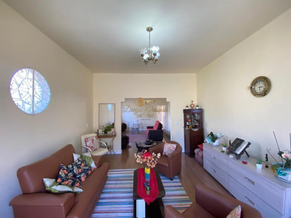 Imagem Casa com 4 Quartos à Venda, 246 m² em Alto - Teresópolis Imagem Casa com 4 Quartos à Venda, 246 m² em Alto - Teresópolis