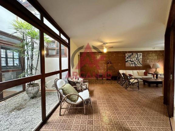 Imagem Casa com 4 Quartos à Venda, 277 m² em Centro - Ubatuba Imagem Casa com 4 Quartos à Venda, 277 m² em Centro - Ubatuba
