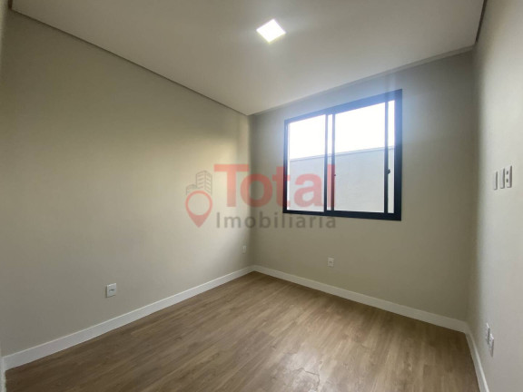 Imagem Casa com 3 Quartos para Alugar,  em Belvedere - Coronel Fabriciano