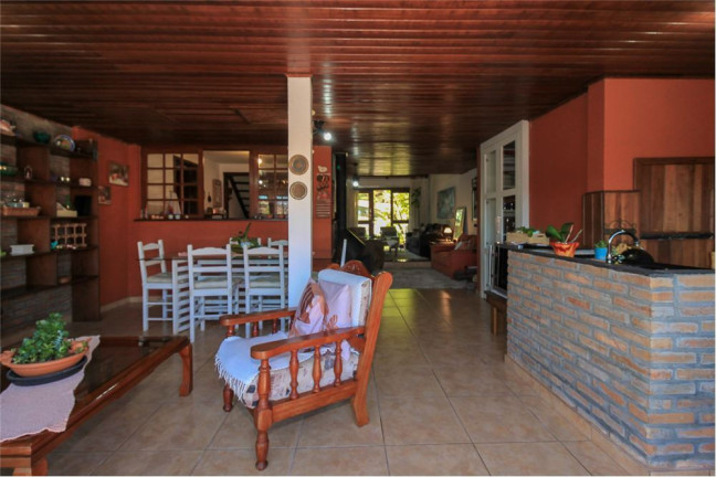 Casa de Condomínio com 3 Quartos à Venda, 220 m² em Ipanema - Porto Alegre