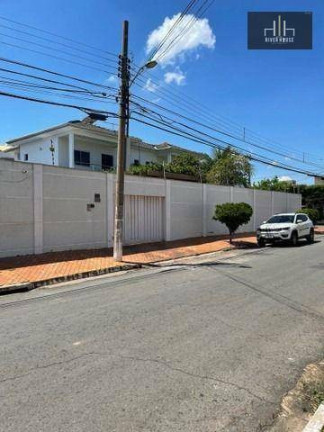 Imagem Sobrado com 5 Quartos à Venda, 420 m² em Jardim Califórnia - Cuiabá