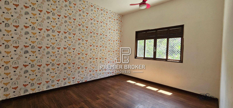 Imagem Casa com 5 Quartos à Venda, 190 m² em Pessegueiros - Teresópolis Imagem Casa com 5 Quartos à Venda, 190 m² em Pessegueiros - Teresópolis