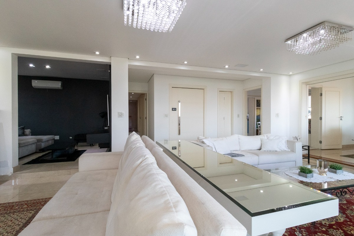 Apartamento com 4 Quartos à Venda, 260 m² em Aclimação - São Paulo