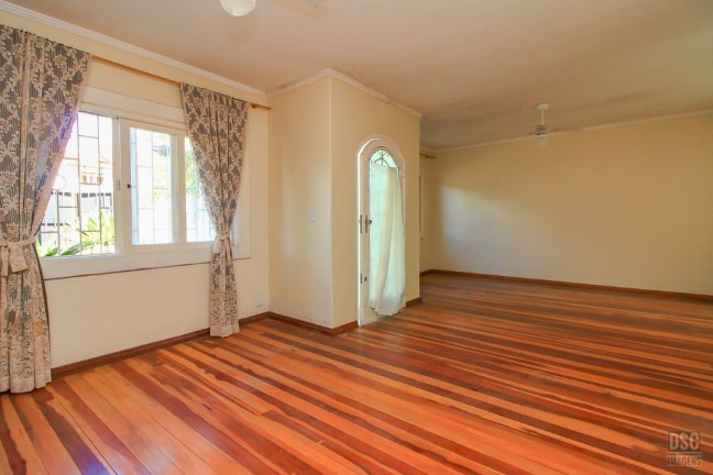 Imagem Casa com 3 Quartos à Venda, 139 m² em Ipanema - Porto Alegre