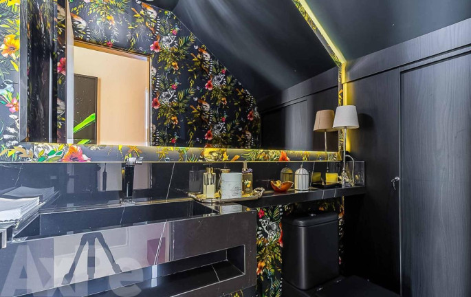 Imagem Cobertura com 4 Quartos à Venda, 272 m²