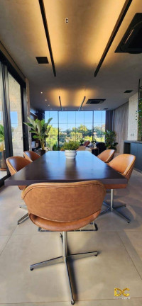 Imagem Casa de Condomínio com 4 Quartos à Venda, 370 m² em Ribeirão Do Lipa - Cuiabá