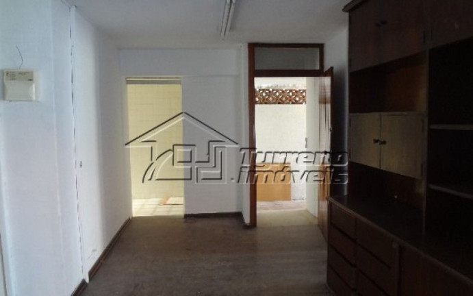 Casa com 7 Quartos para Alugar, 250 m² em Vila Rubi - São José Dos Campos