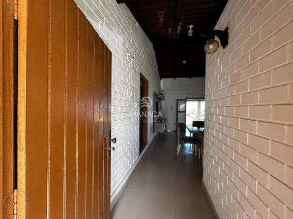 Imagem Casa com 3 Quartos à Venda, 131 m² em Centro - Barra Velha Imagem Casa com 3 Quartos à Venda, 131 m² em Centro - Barra Velha