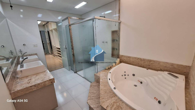 Imagem Casa com 3 Quartos à Venda, 250 m² em Centro - Manaus