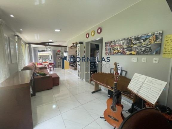 Imagem Casa com 3 Quartos à Venda, 250 m² em Guará I - Brasília Imagem Casa com 3 Quartos à Venda, 250 m² em Guará I - Brasília