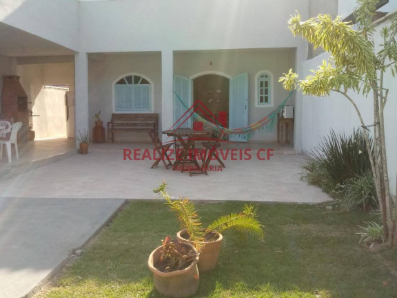 Casa com 2 Quartos para Alugar,  em Praia Do Foguete - Cabo Frio