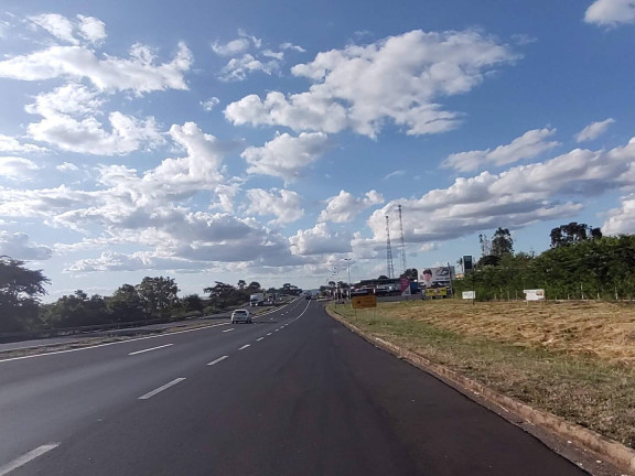 Chácara para Alugar, 1 m² em área Rural De Uberlândia - Uberlândia