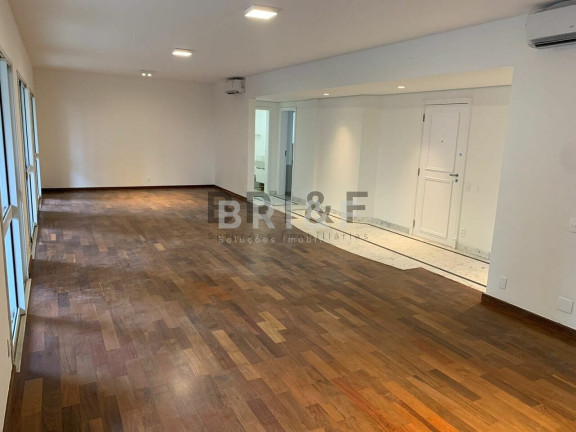 Imagem Apartamento com 3 Quartos à Venda, 223 m² em Vila Uberabinha - São Paulo