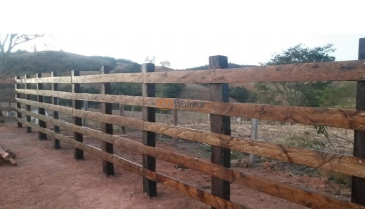 Imagem Imóvel com 3 Quartos à Venda, 320 m² em Centro - Monte Sião Imagem Imóvel com 3 Quartos à Venda, 320 m² em Centro - Monte Sião
