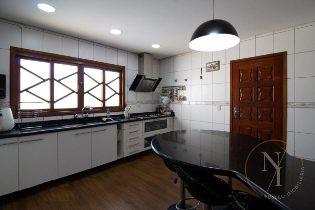 Imagem Casa com 3 Quartos à Venda, 430 m² em Parque Renato Maia - Guarulhos Imagem Casa com 3 Quartos à Venda, 430 m² em Parque Renato Maia - Guarulhos