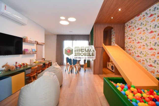 Imagem Apartamento com 2 Quartos à Venda, 75 m² em Centro - Florianópolis Imagem Apartamento com 2 Quartos à Venda, 75 m² em Centro - Florianópolis
