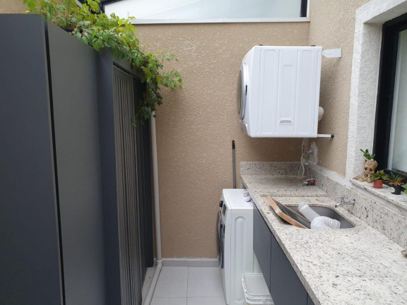 Imagem Casa com 3 Quartos à Venda, 145 m²em Xaxim - Curitiba