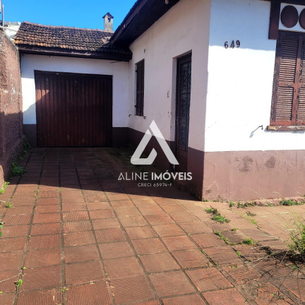 Casa com 3 Quartos à Venda,  em Centro - Cruz Alta