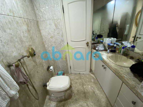 Imagem Apartamento com 4 Quartos à Venda, 350 m² em Copacabana - Rio De Janeiro Imagem Apartamento com 4 Quartos à Venda, 350 m² em Copacabana - Rio De Janeiro