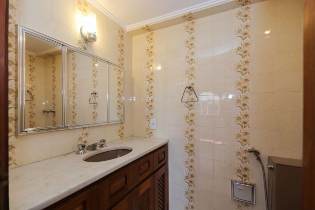 Imagem Apartamento com 3 Quartos à Venda, 155 m² em Menino Deus - Porto Alegre