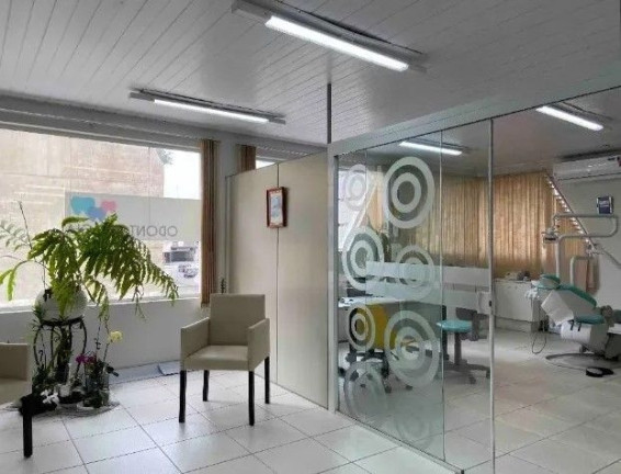 Imagem Imóvel Comercial à Venda, 1.020 m² em Centro - Curitiba Imagem Imóvel Comercial à Venda, 1.020 m² em Centro - Curitiba