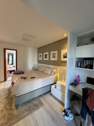 Imagem Imóvel com 4 Quartos à Venda, 128 m² em Armação - Salvador Imagem Imóvel com 4 Quartos à Venda, 128 m² em Armação - Salvador