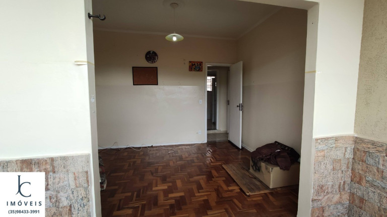 Imagem Casa com 3 Quartos à Venda, 178 m² em Centro - São Lourenço