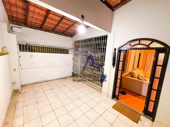 Imagem Casa com 4 Quartos à Venda, 210 m² em Maruípe - Vitória