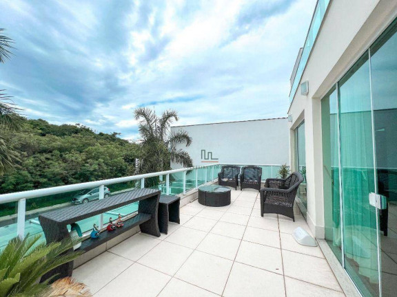 Imagem Casa com 7 Quartos à Venda, 378 m² em Itaipu - Niterói Imagem Casa com 7 Quartos à Venda, 378 m² em Itaipu - Niterói
