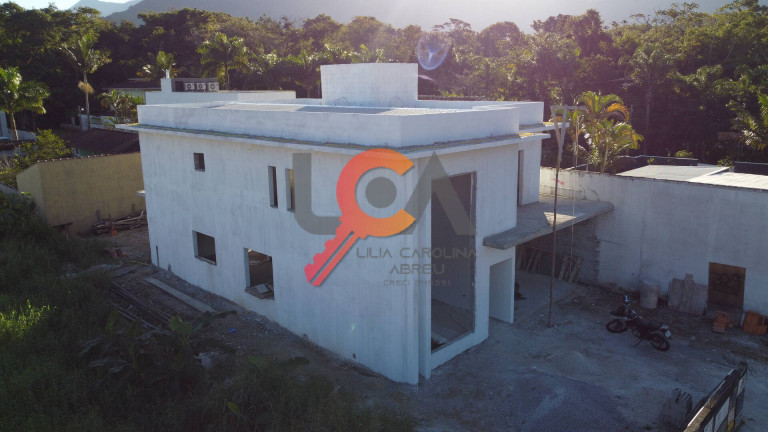 Imagem Sobrado com 4 Quartos à Venda, 281 m² em Mar Verde - Caraguatatuba Imagem Sobrado com 4 Quartos à Venda, 281 m² em Mar Verde - Caraguatatuba