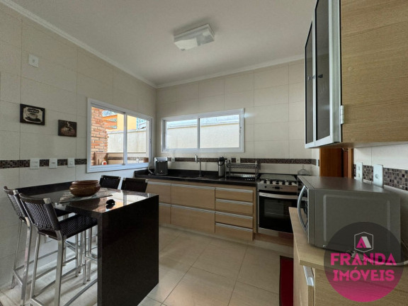 Imagem Casa com 3 Quartos à Venda, 170 m² em Perequê Açu - Ubatuba Imagem Casa com 3 Quartos à Venda, 170 m² em Perequê Açu - Ubatuba