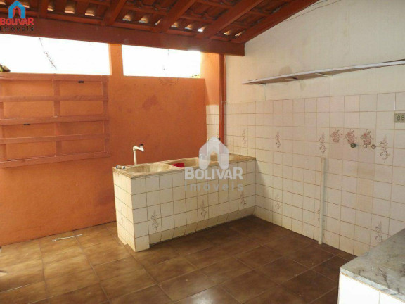 Imagem Casa com 3 Quartos à Venda, 180 m² em Setor Anhangüera - Itumbiara Imagem Casa com 3 Quartos à Venda, 180 m² em Setor Anhangüera - Itumbiara