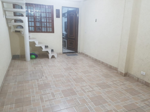 Imagem Sobrado com 2 Quartos à Venda,  em Vila Carmosina - São Paulo
