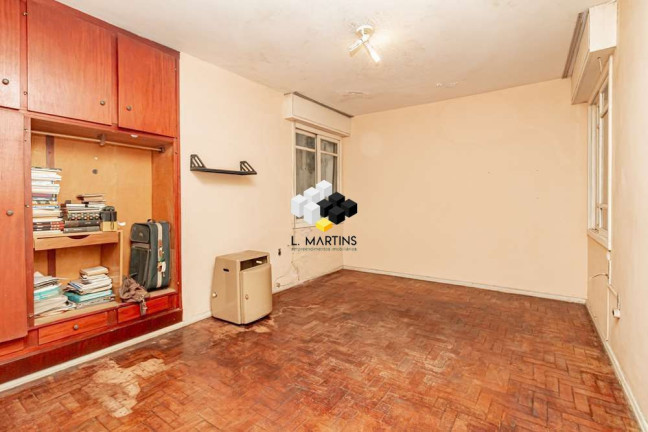 Imagem Casa com 5 Quartos à Venda, 450 m² em Bom Fim - Porto Alegre Imagem Casa com 5 Quartos à Venda, 450 m² em Bom Fim - Porto Alegre