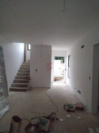 Imagem Sobrado com 3 Quartos à Venda, 111 m² em Cajuru - Curitiba