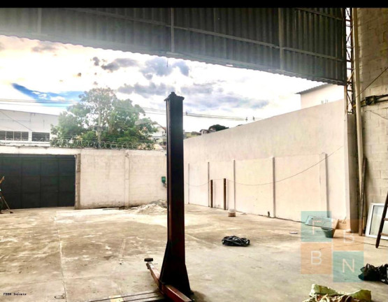 Imagem Galpão para Alugar, 750 m² em Freguesia (jacarepaguá) - Rio De Janeiro Imagem Galpão para Alugar, 750 m² em Freguesia (jacarepaguá) - Rio De Janeiro